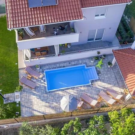 Family Friendly House With A Swimming Pool Kastel Stari, - 15531 *