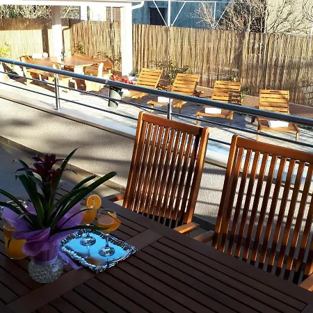 Family Friendly House With A Swimming Pool Kastel Stari, - 15531 Дом отдыха Каштела