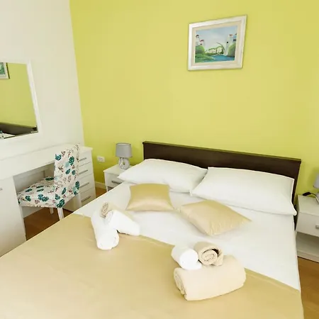 Дом отдыха Family Friendly House With A Swimming Pool Kastel Stari, - 15531 *