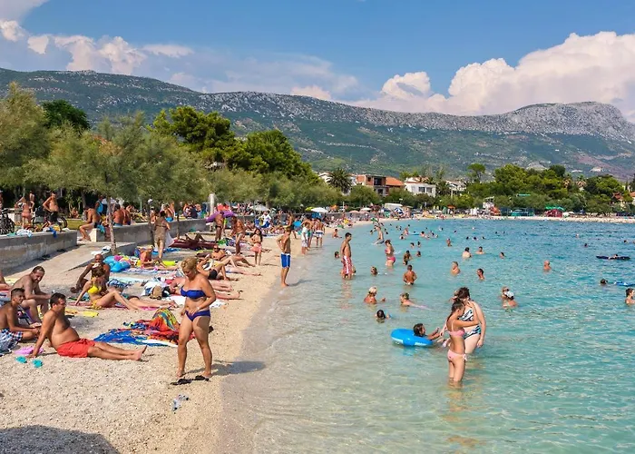 Family Friendly House With A Swimming Pool Kastel Stari, - 15531 بيت للعطل *