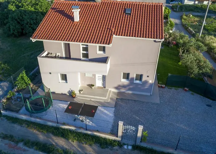 Family Friendly House With A Swimming Pool Kastel Stari, - 15531