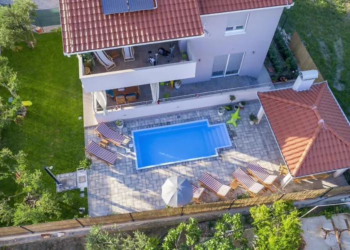 Family Friendly House With A Swimming Pool Kastel Stari, - 15531 *