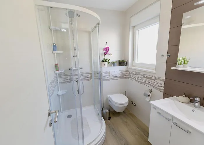 Family Friendly House With A Swimming Pool Kastel Stari, - 15531